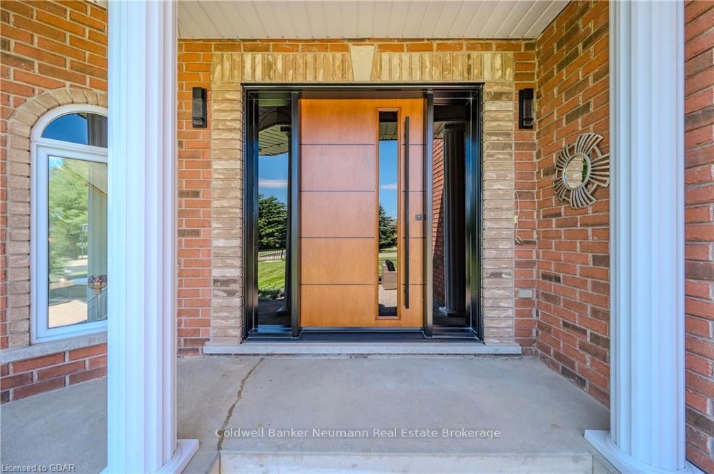 32 FOREST RIDGE Road