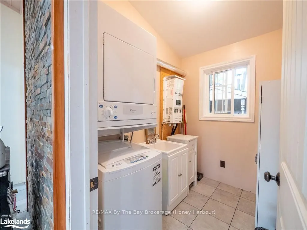 22428 GEORGIAN BAY SHORE