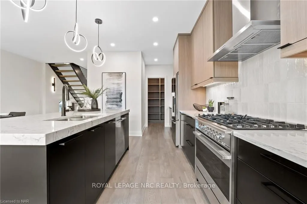 151 G PORT ROBINSON Road, #Call LBO