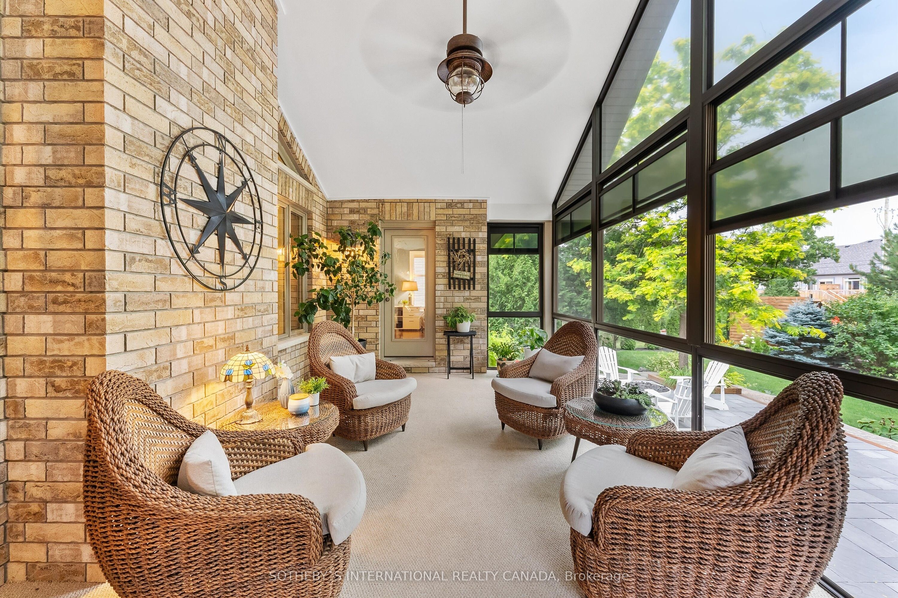 33 South Harbour Drive