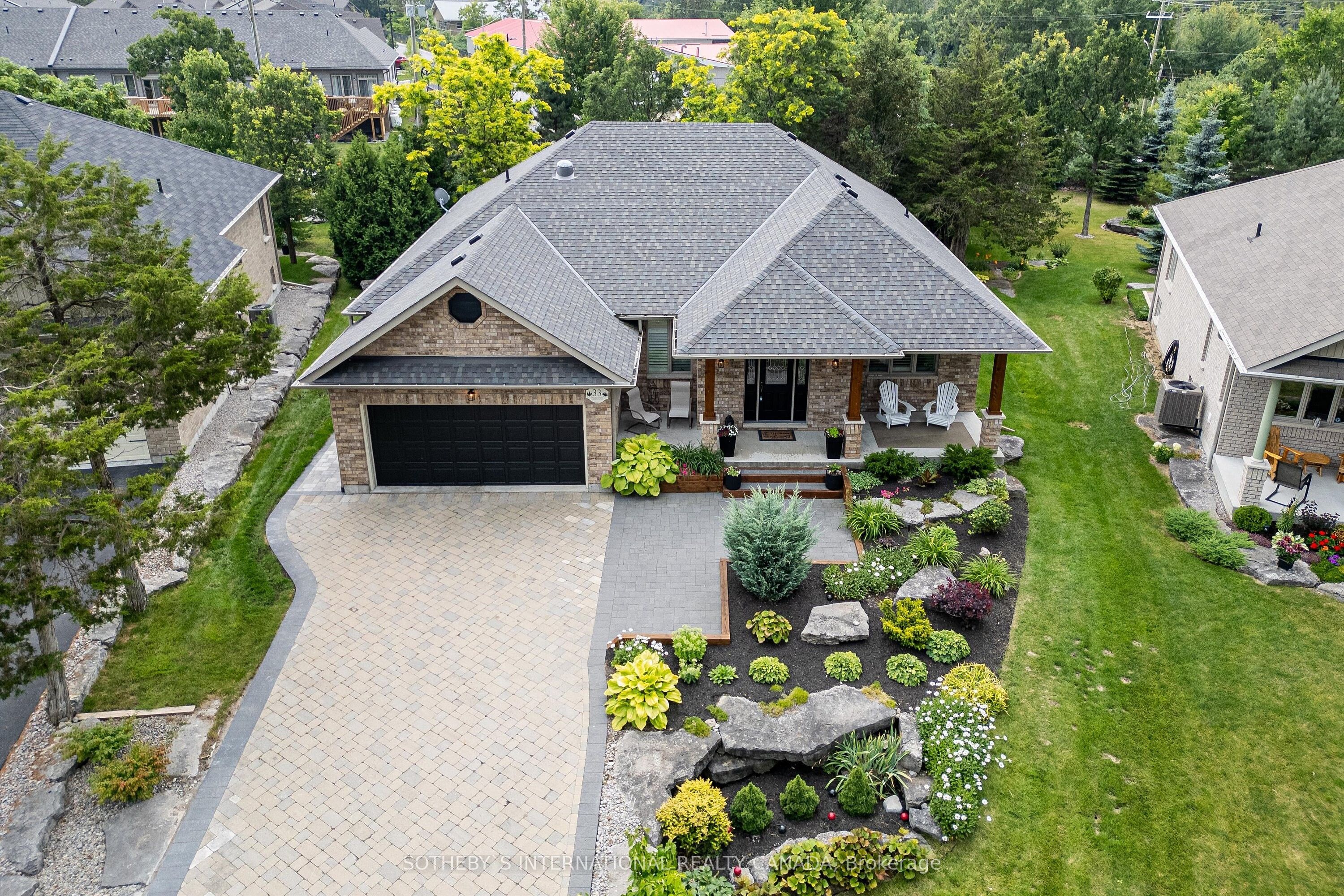 33 South Harbour Drive