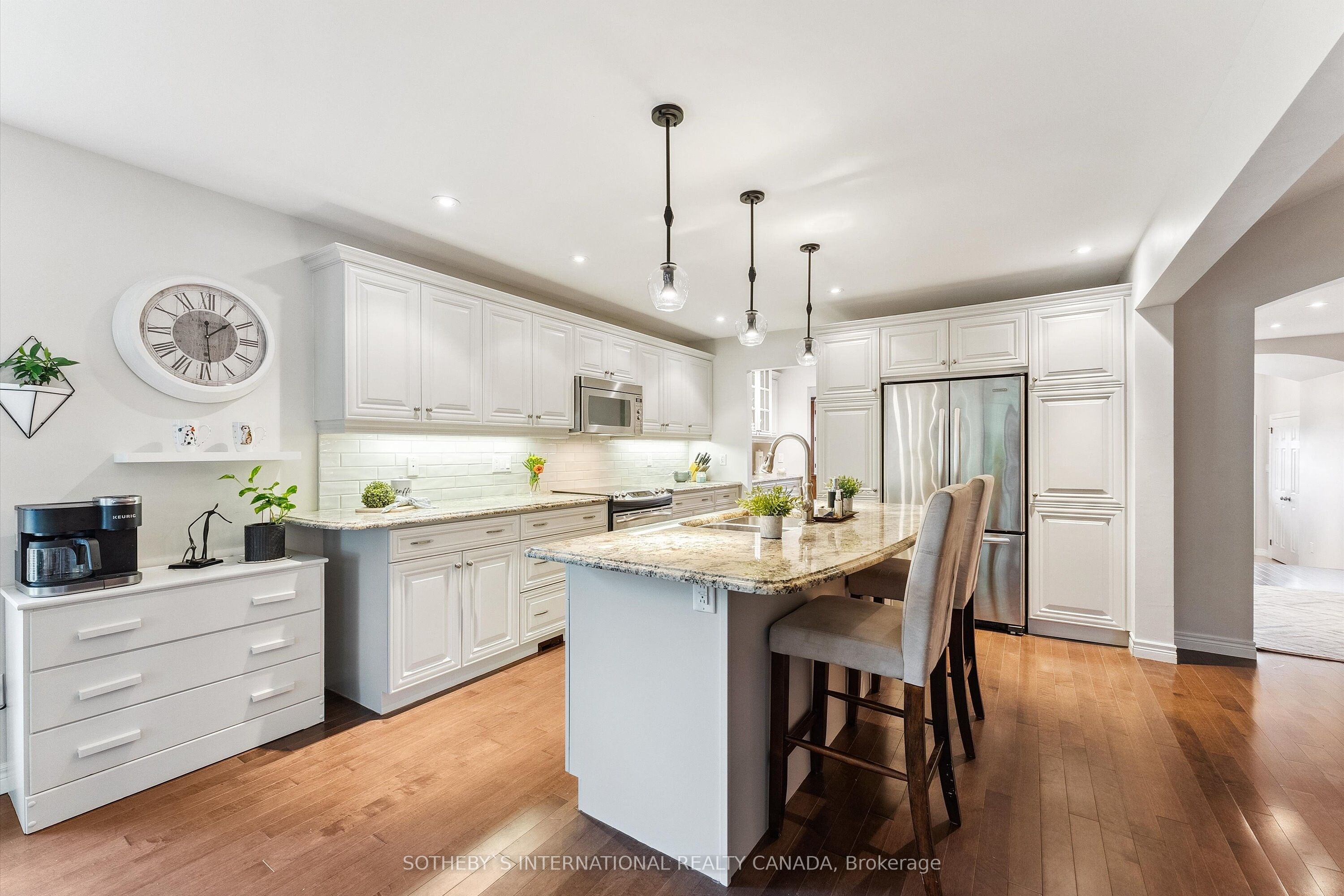 33 South Harbour Drive