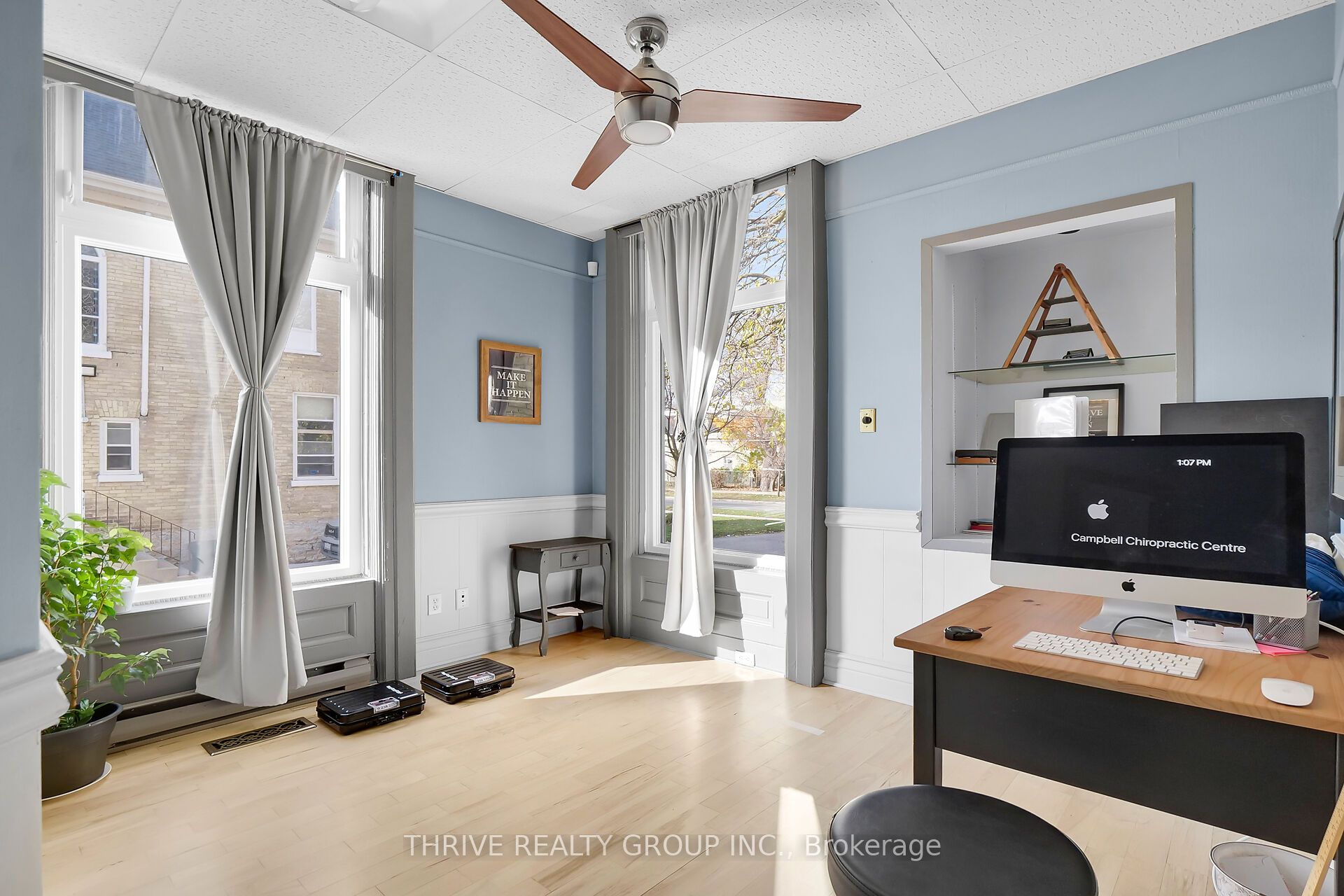 533 Queens Avenue