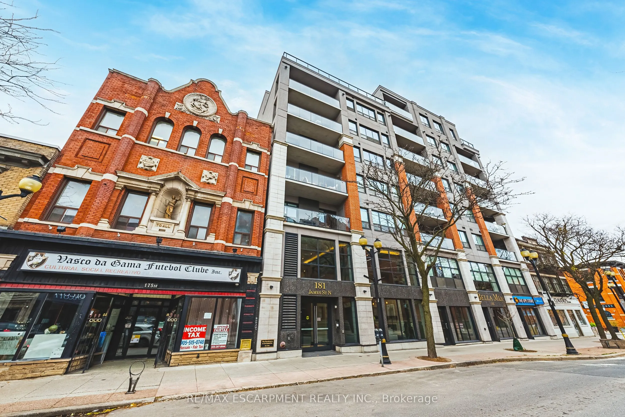 181 James Street N, #402