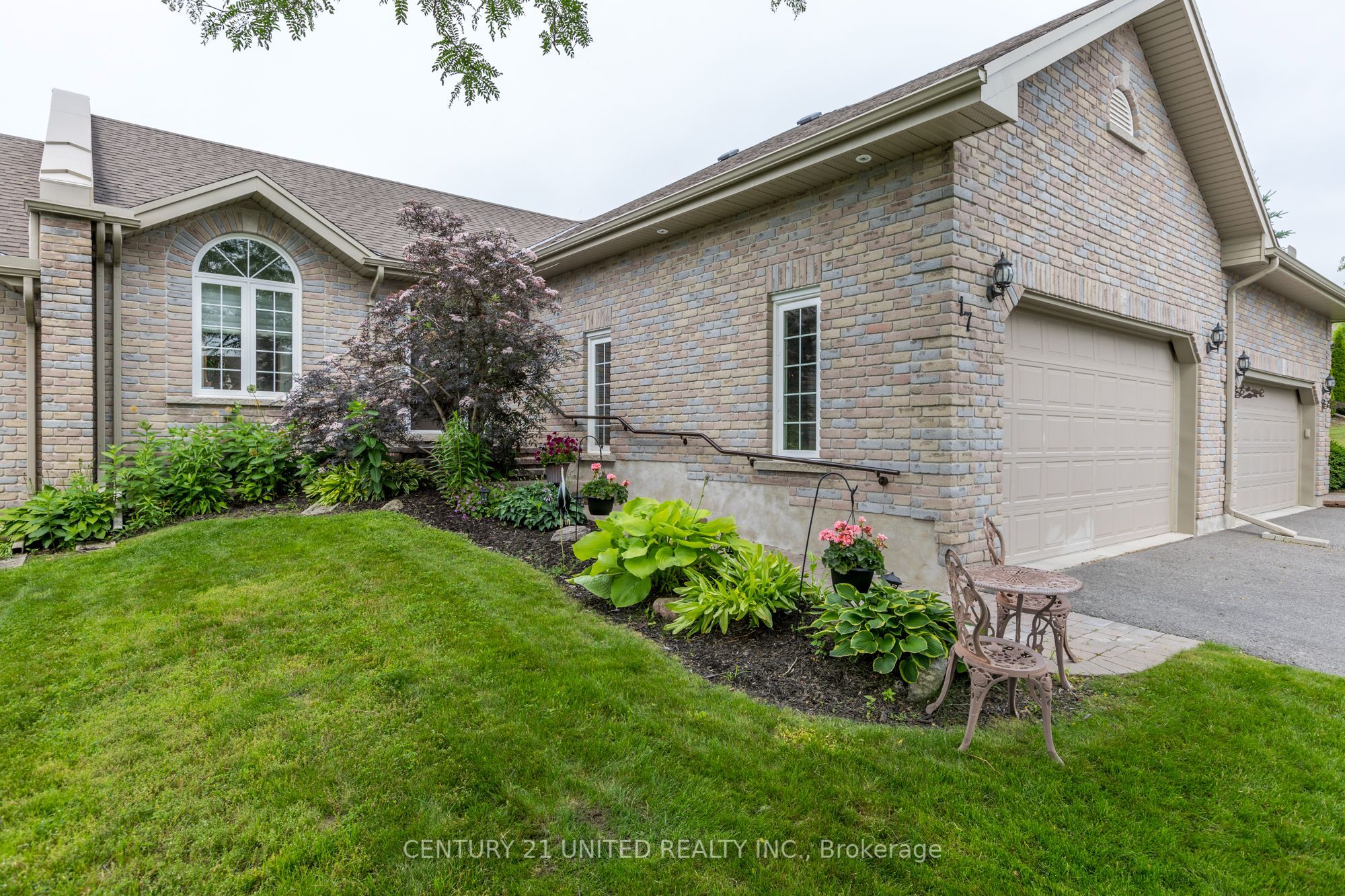 301 Carnegie Avenue, #17