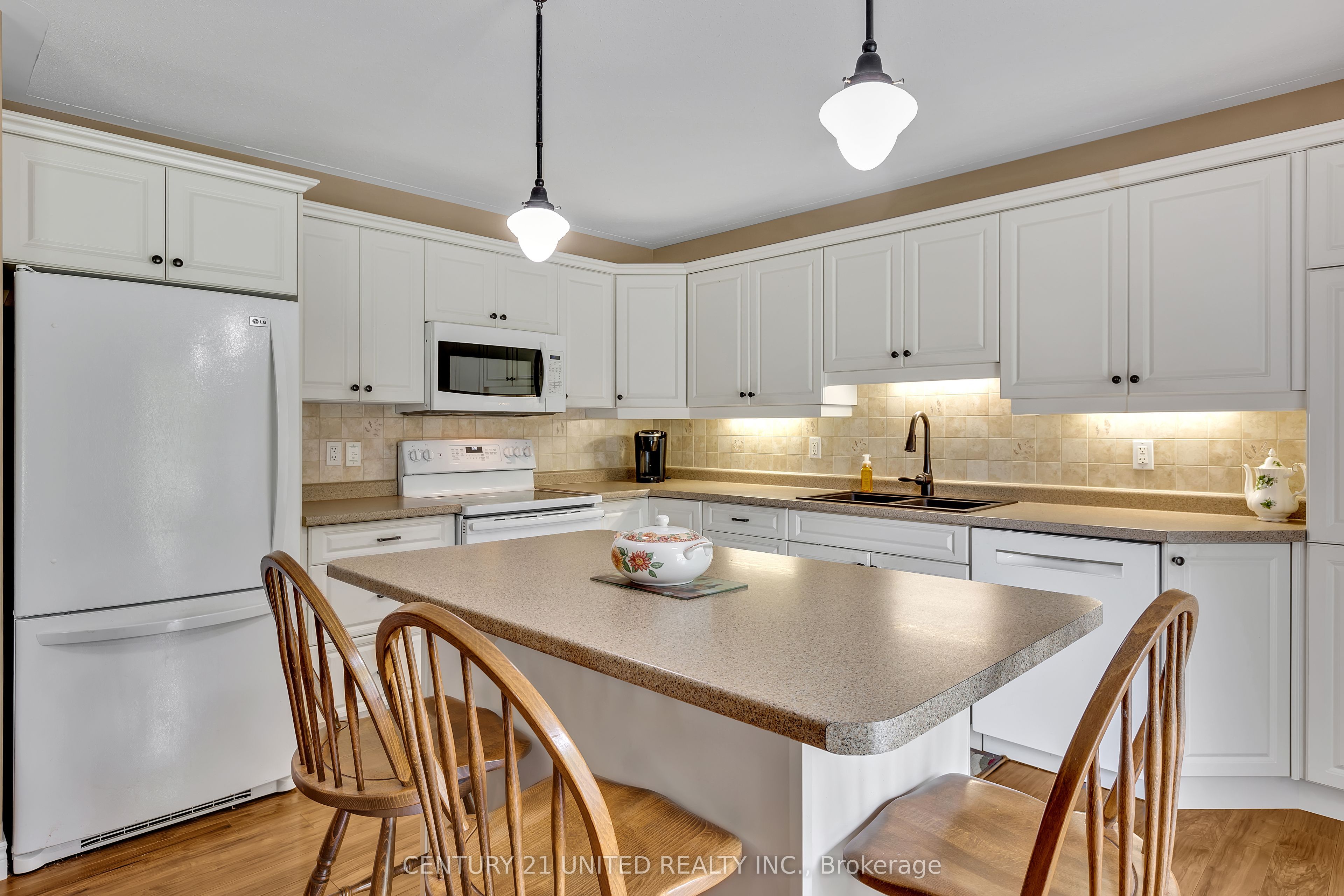 301 Carnegie Avenue, #17