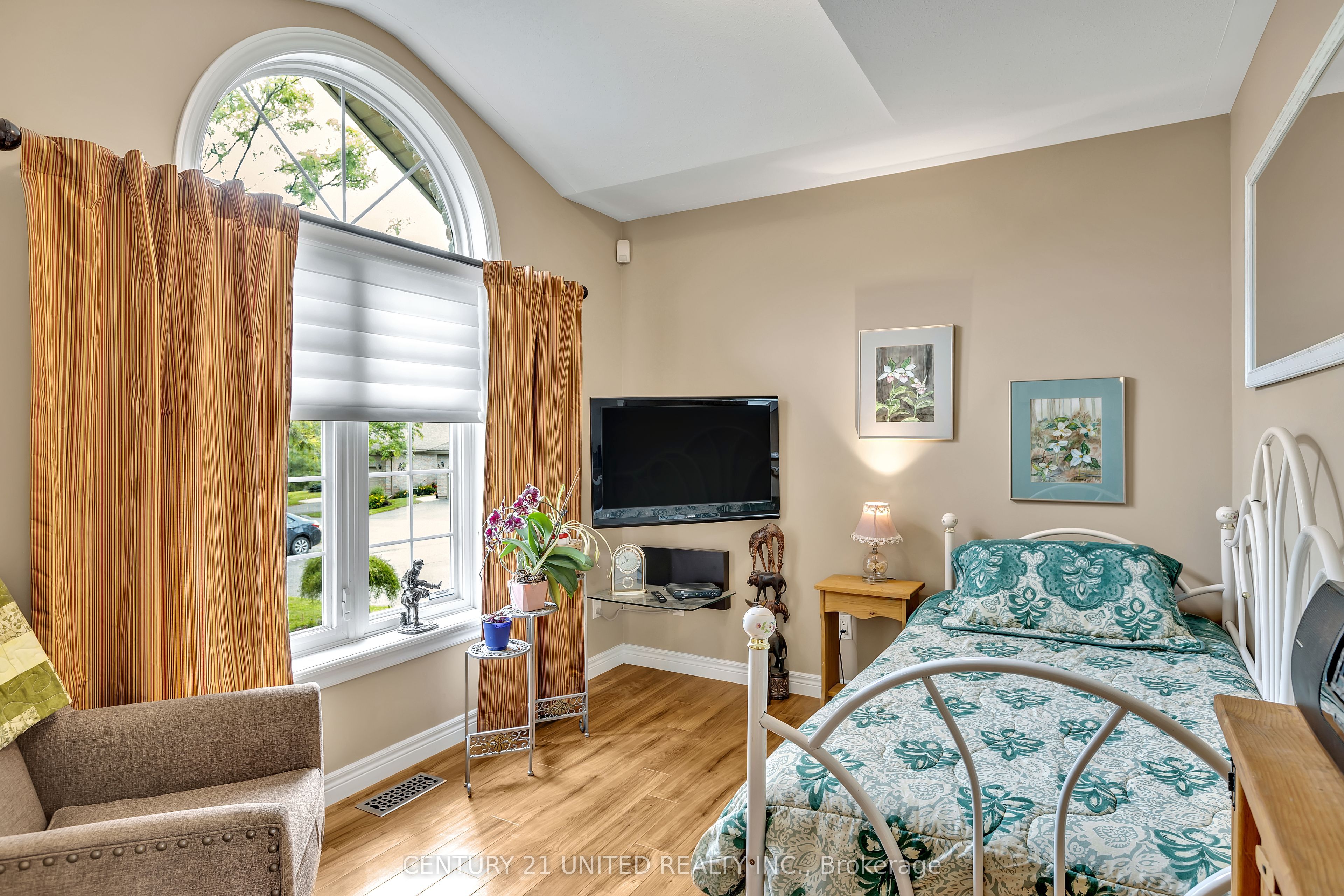 301 Carnegie Avenue, #17