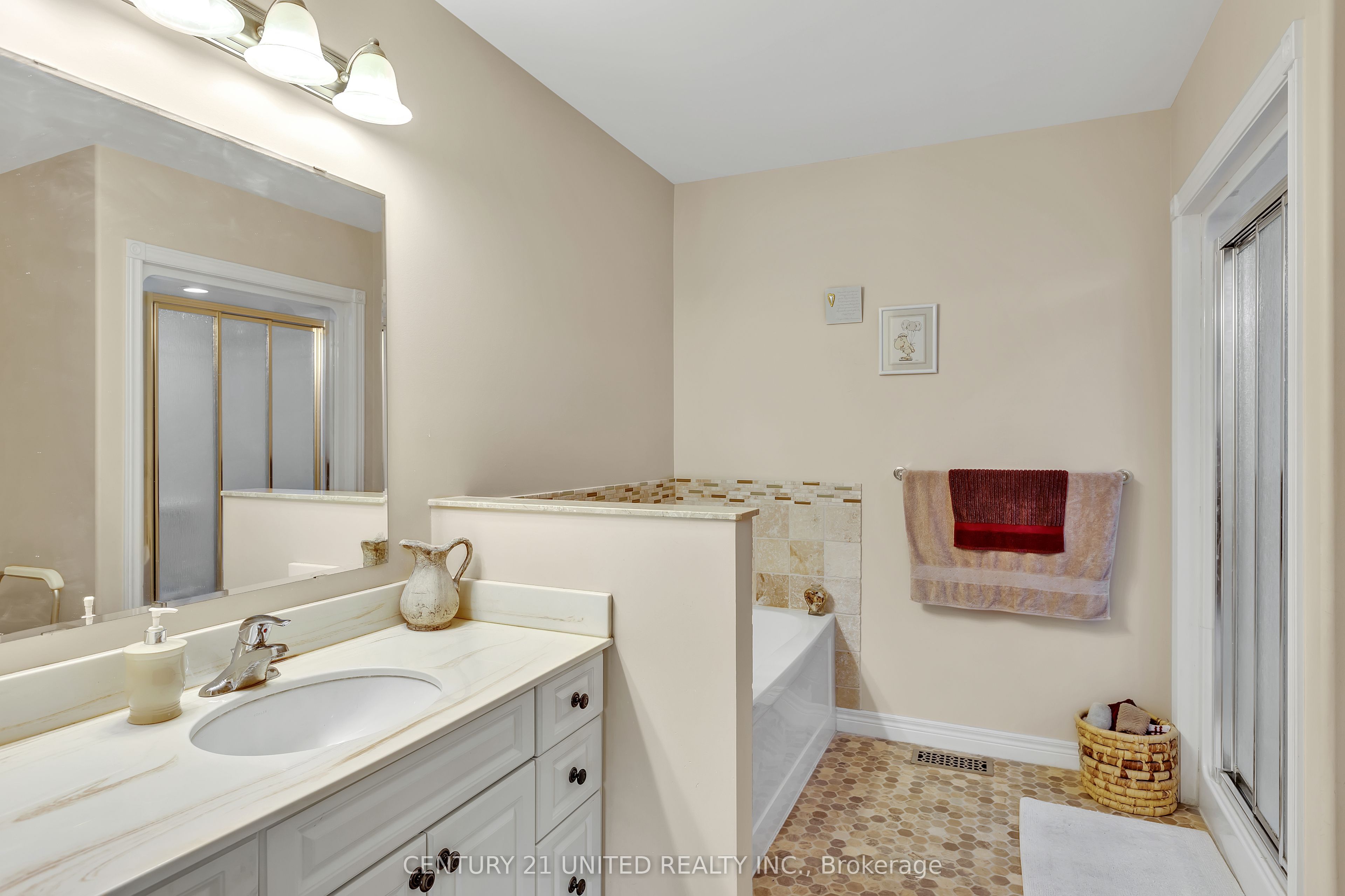 301 Carnegie Avenue, #17