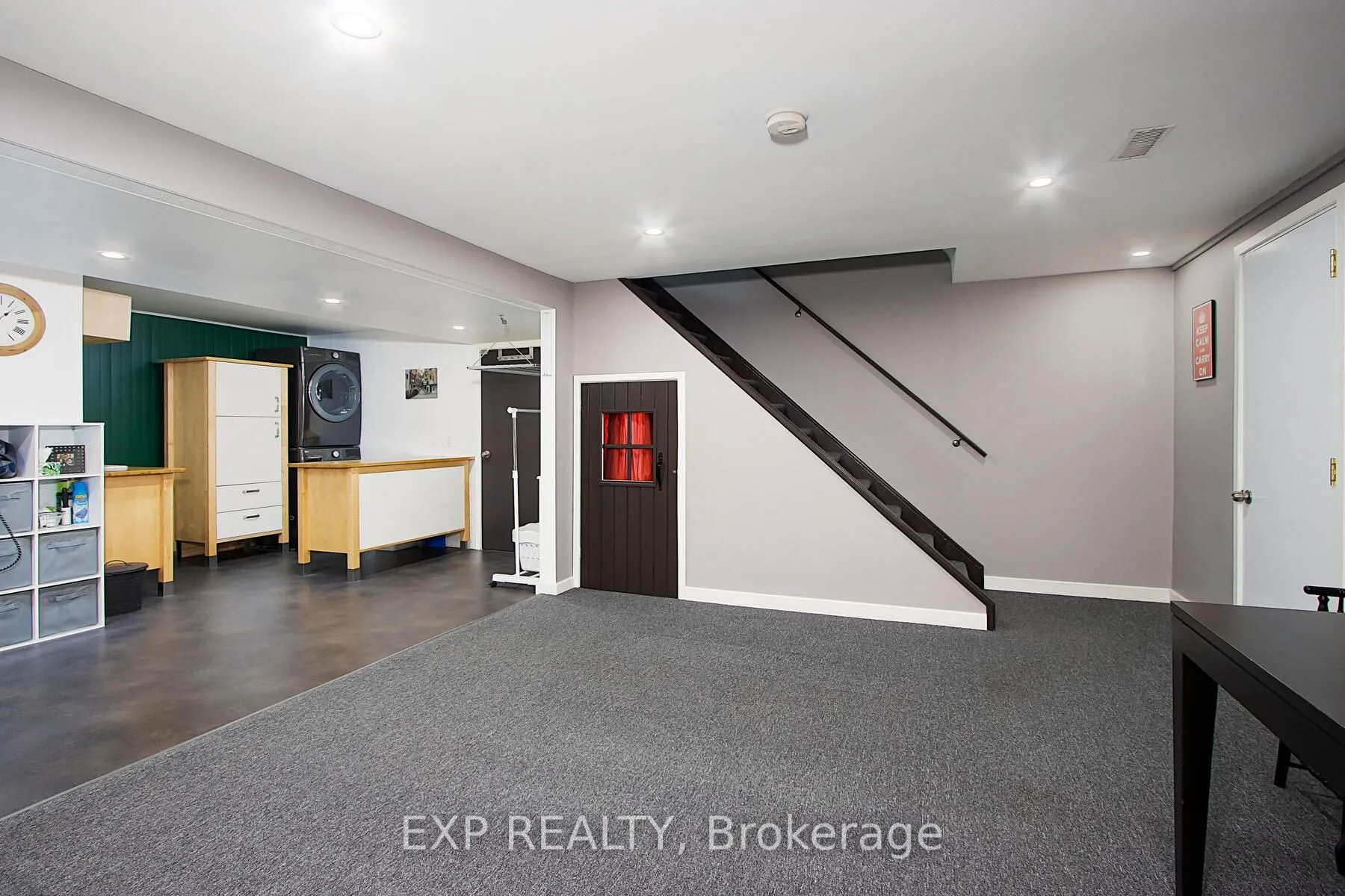 25 Demeyere Avenue