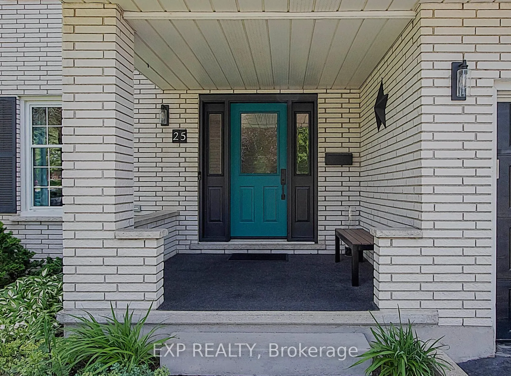 25 Demeyere Avenue