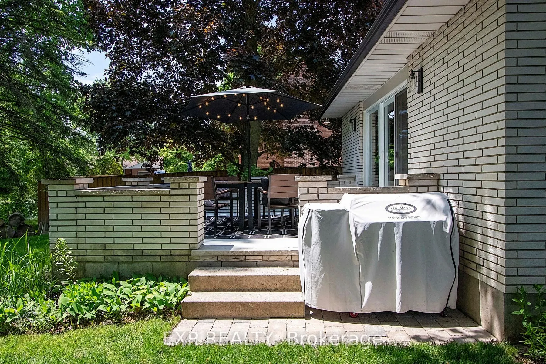 25 Demeyere Avenue