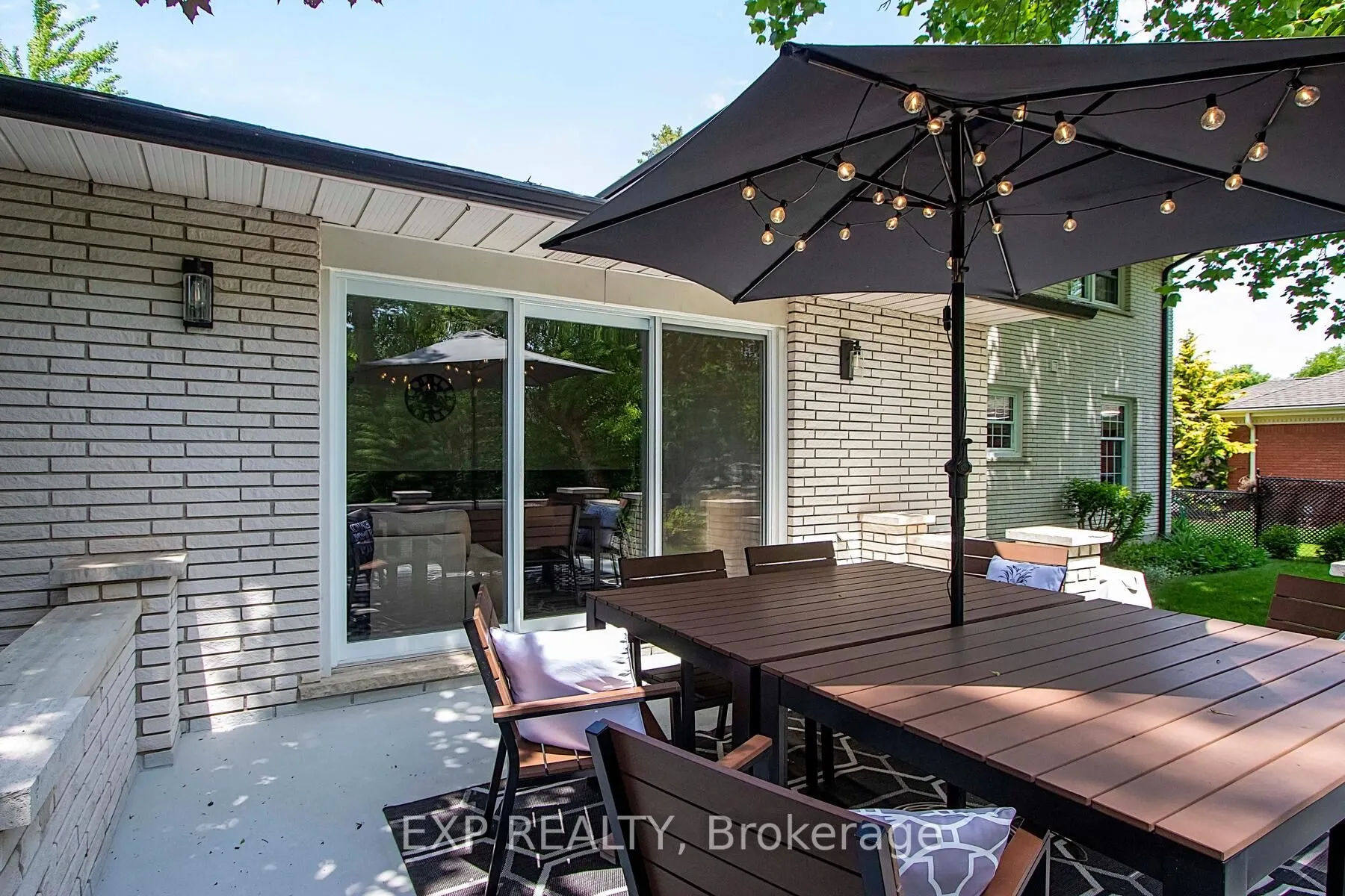 25 Demeyere Avenue