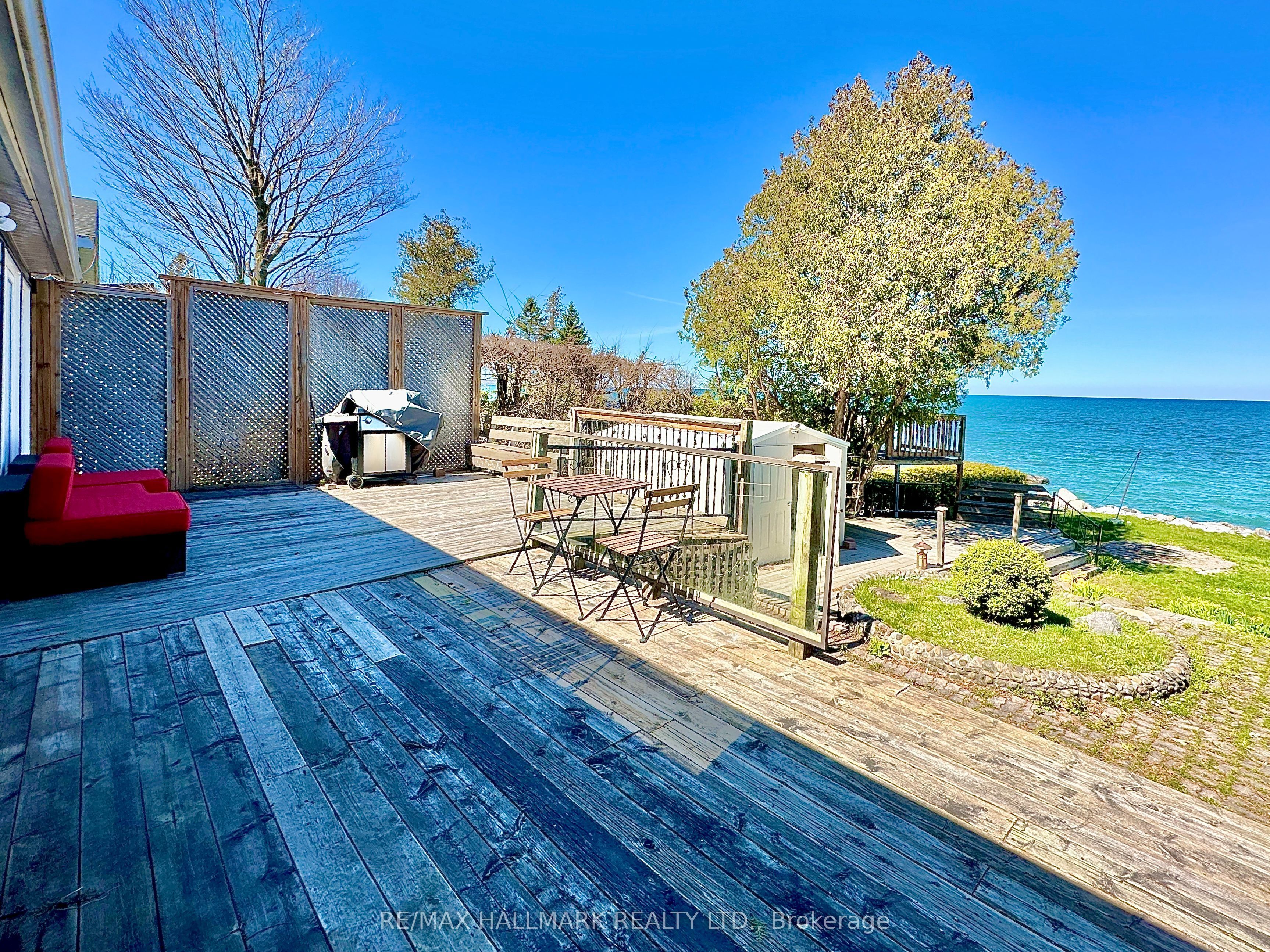 281 Sykes Street N