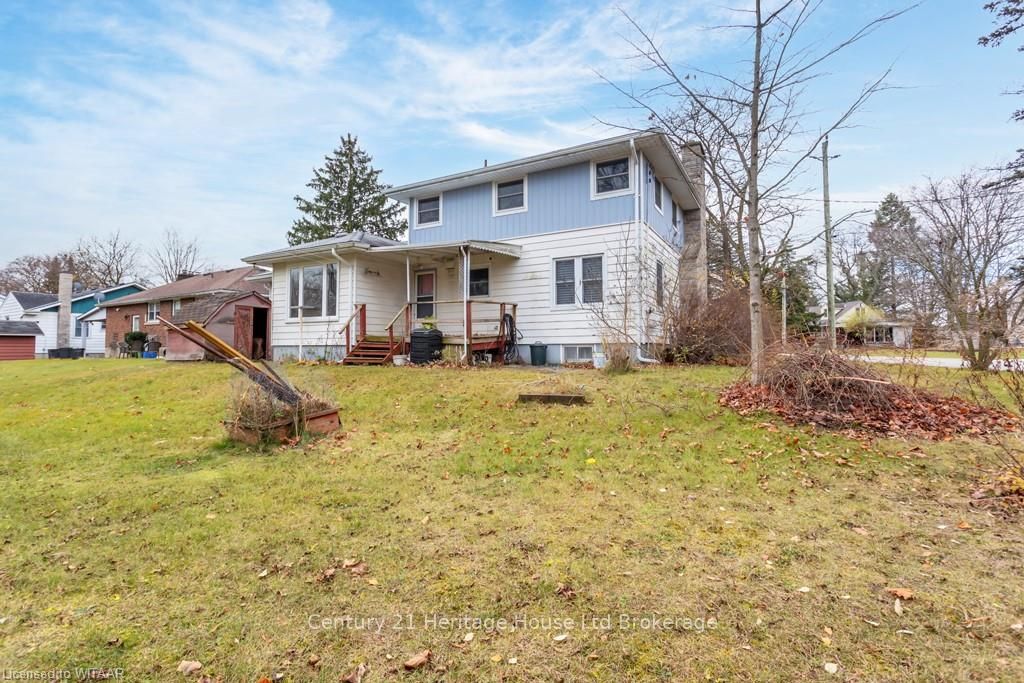 3 PARKSIDE Drive