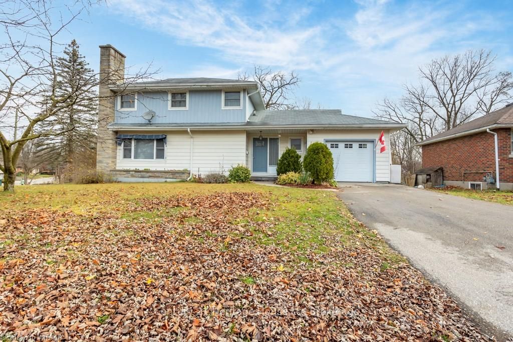 3 PARKSIDE Drive