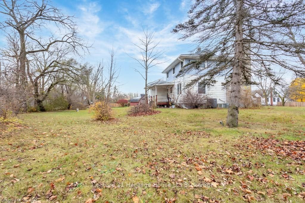 3 PARKSIDE Drive
