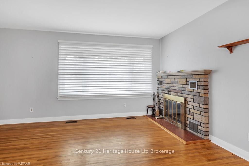 3 PARKSIDE Drive