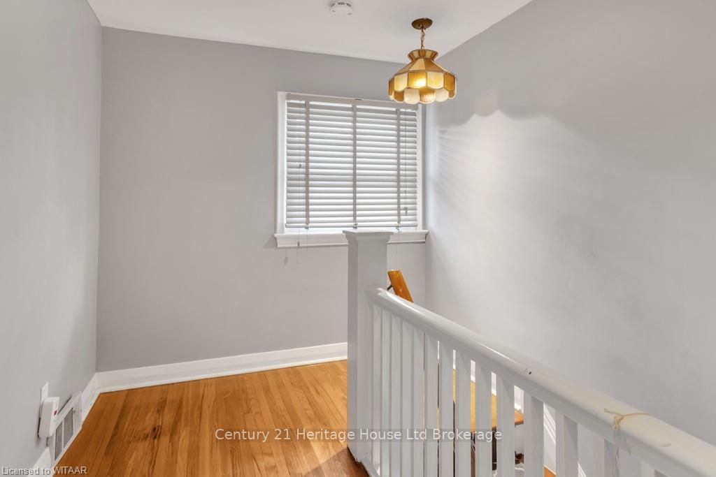 3 PARKSIDE Drive