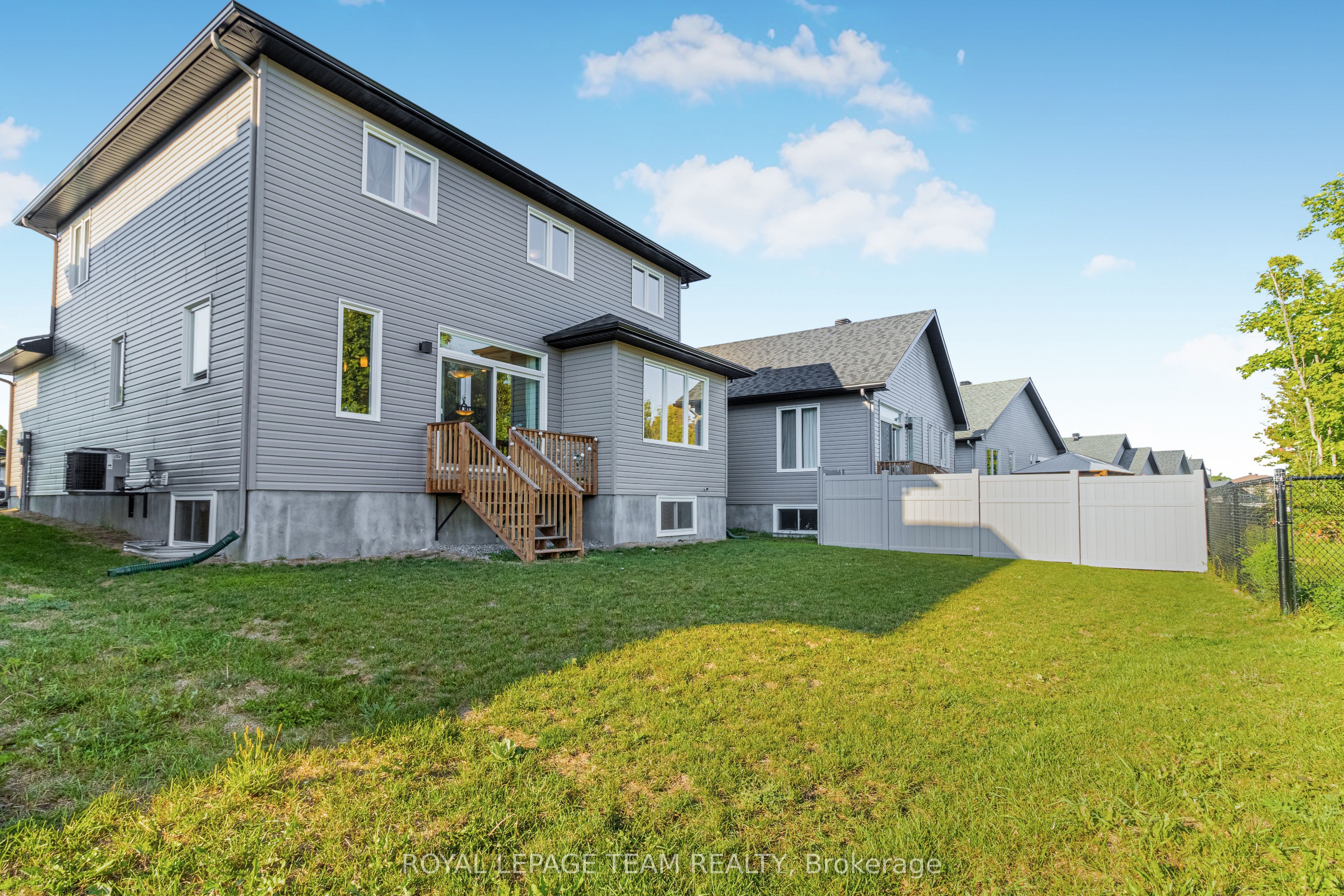28 SEABERT Drive