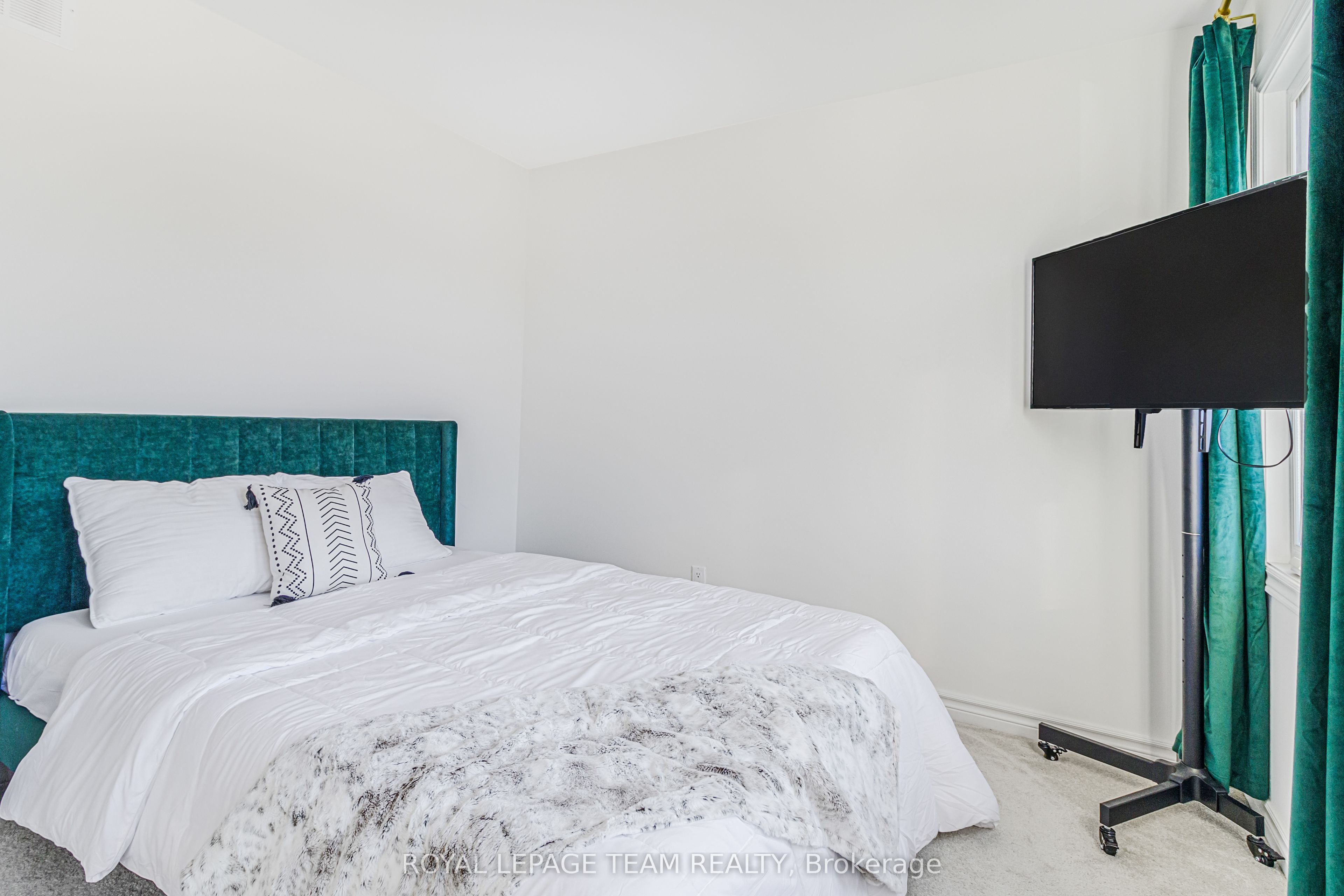 28 SEABERT Drive
