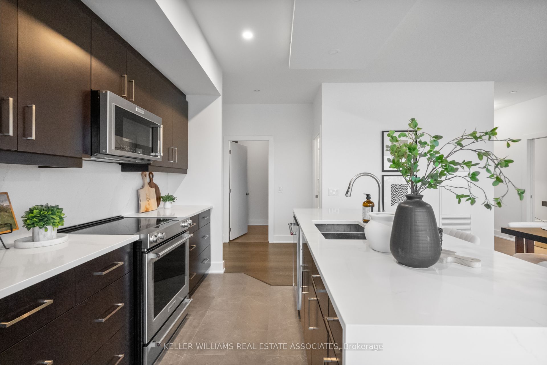 1880 Gordon Street #1304