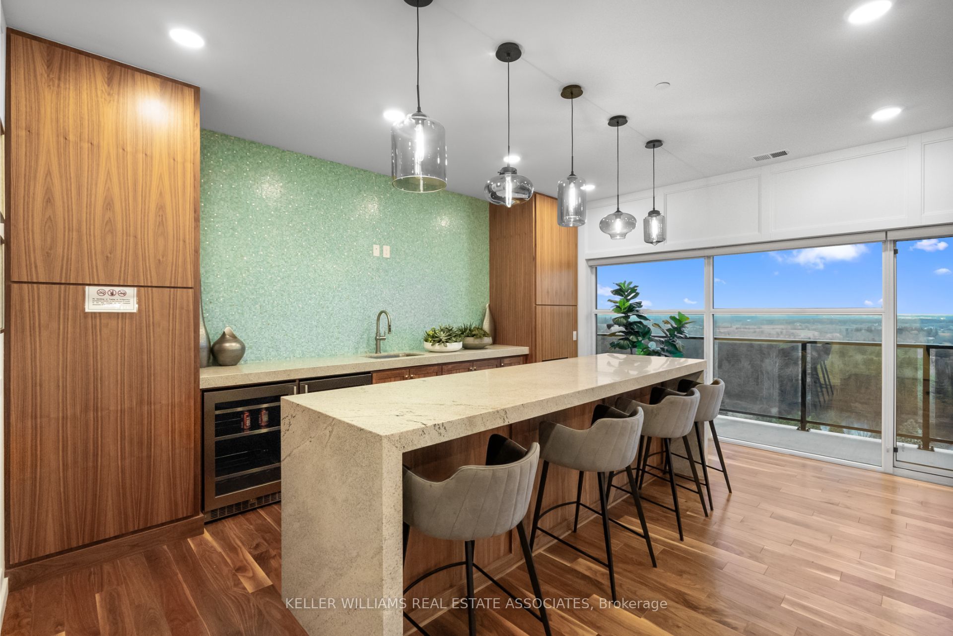 1880 Gordon Street #1304
