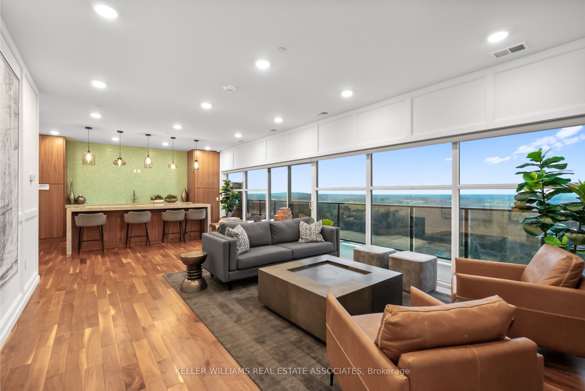 1880 Gordon Street #1304