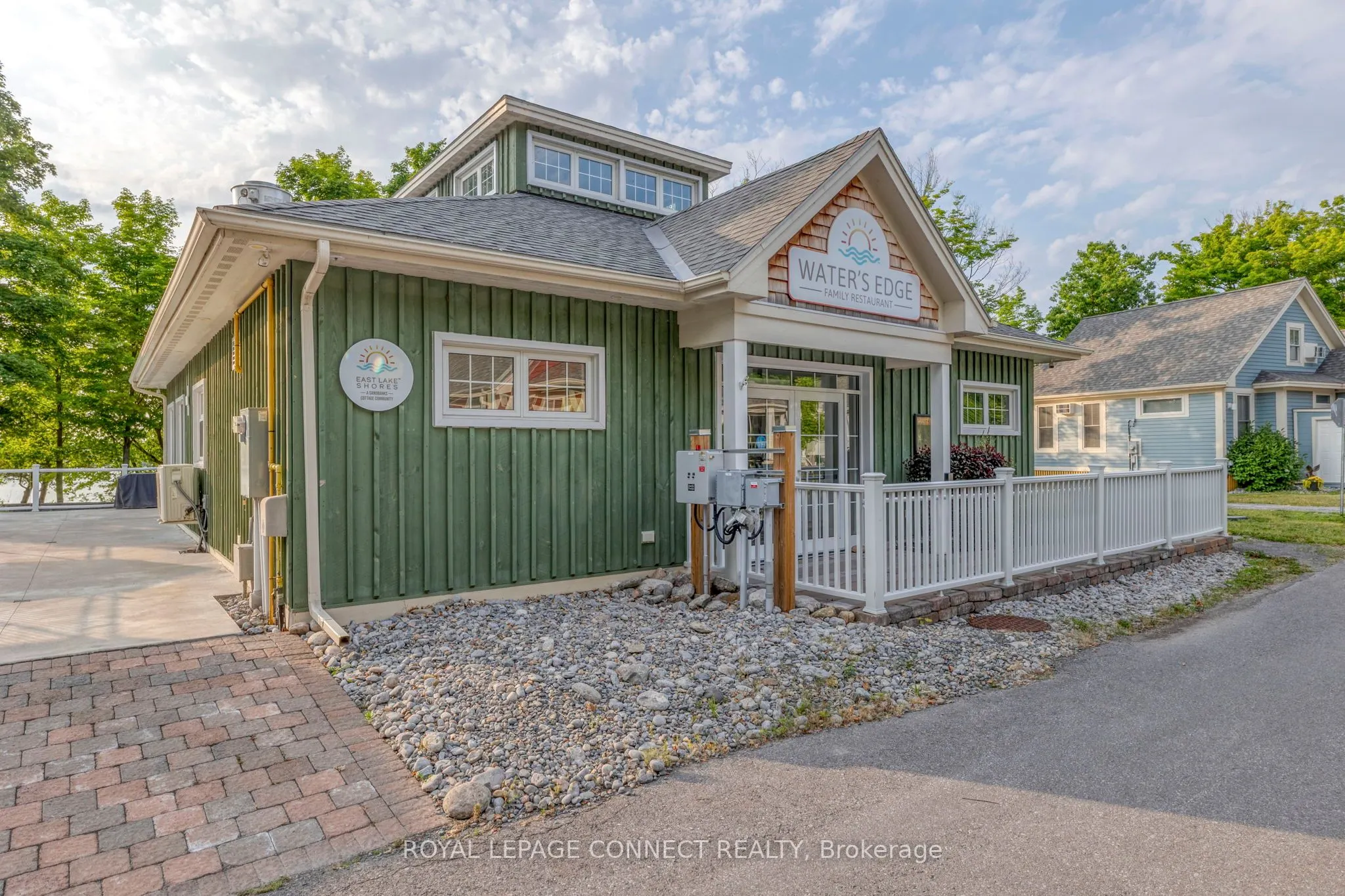 11 Hollow Lane #219