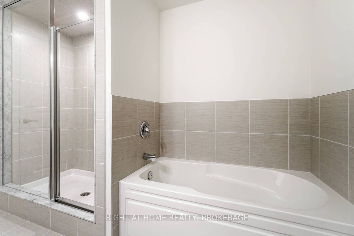515 Garner Road W, #15