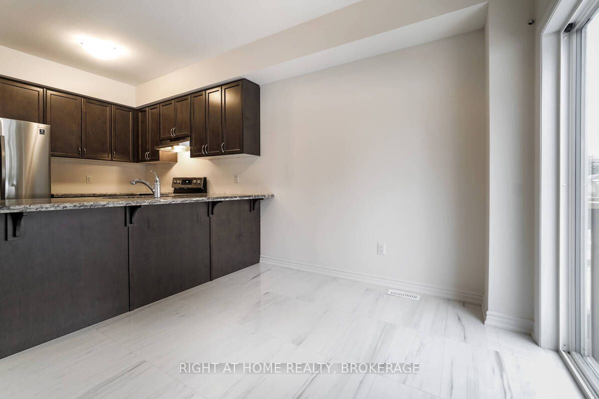 515 Garner Road W, #15