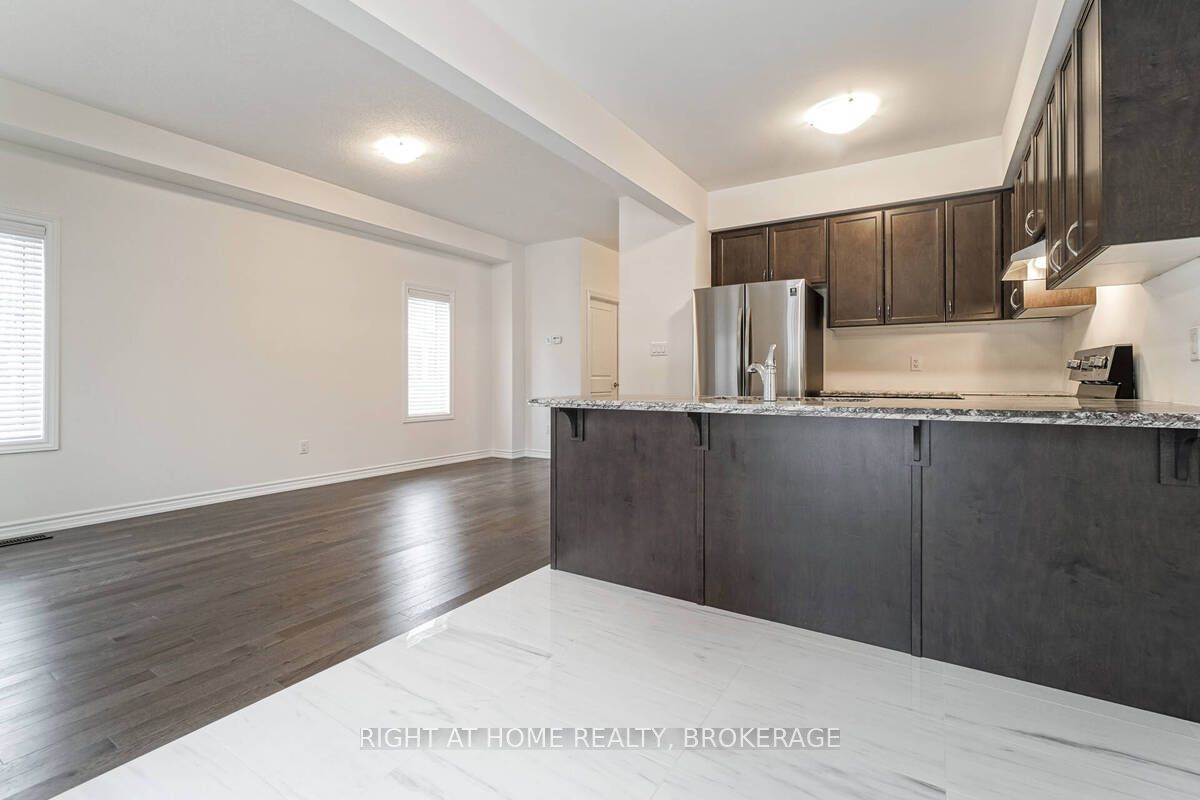 515 Garner Road W, #15
