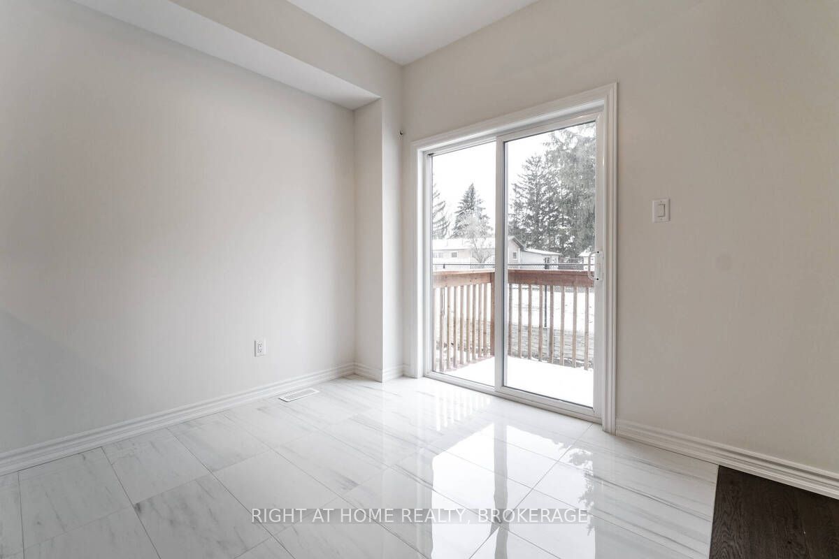 515 Garner Road W, #15
