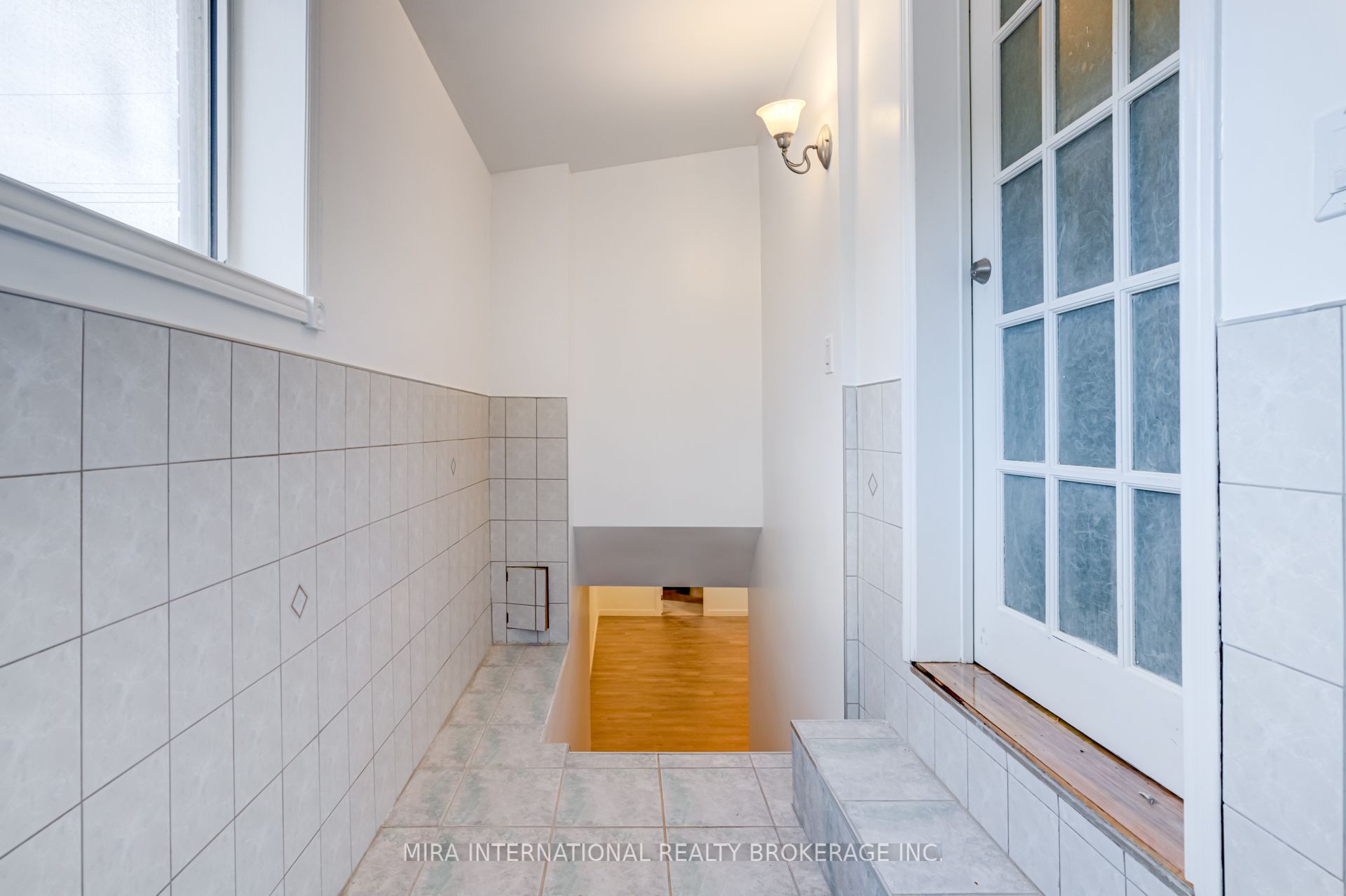 105 Oak Avenue, #B