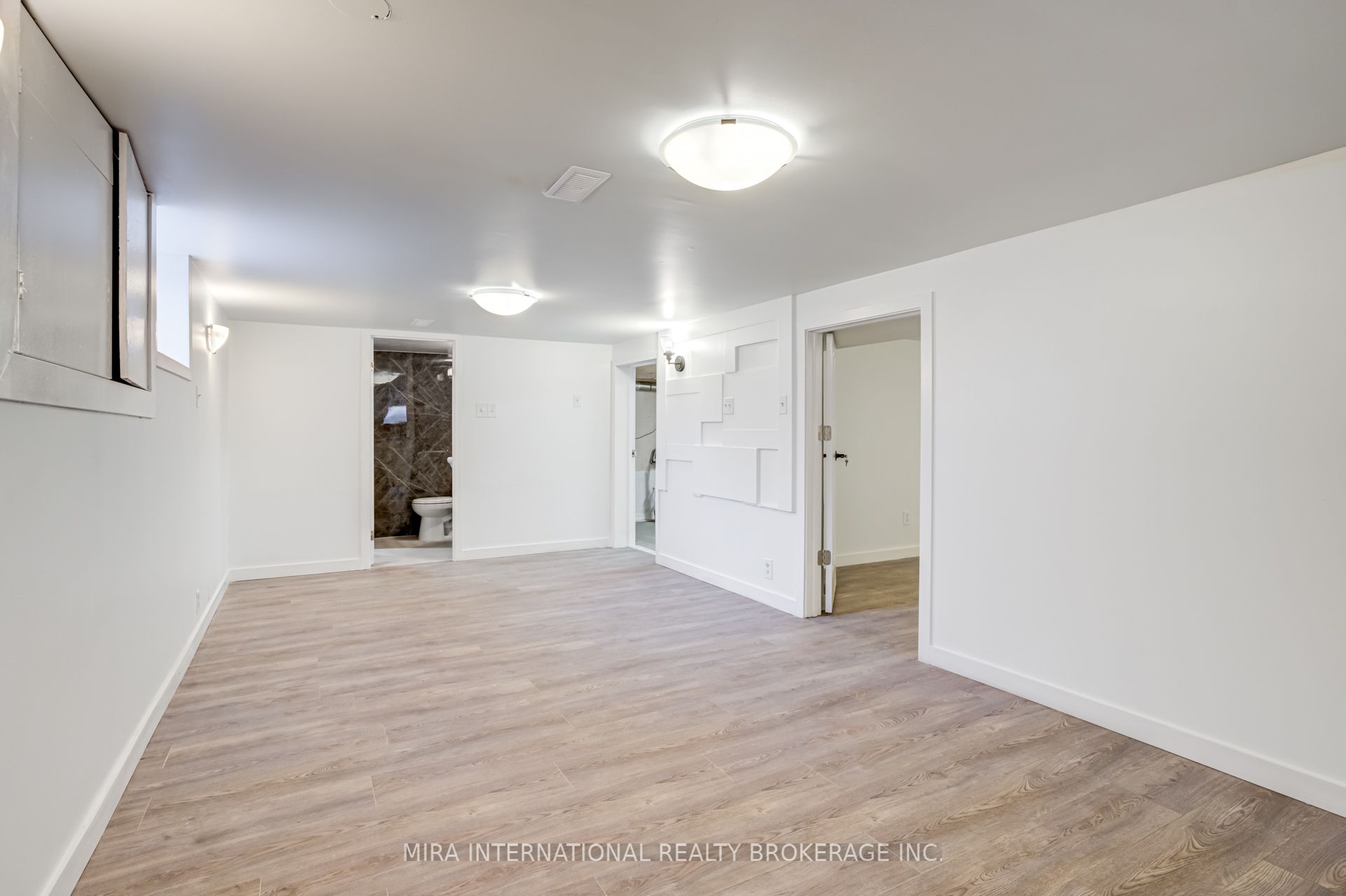 105 Oak Avenue, #B
