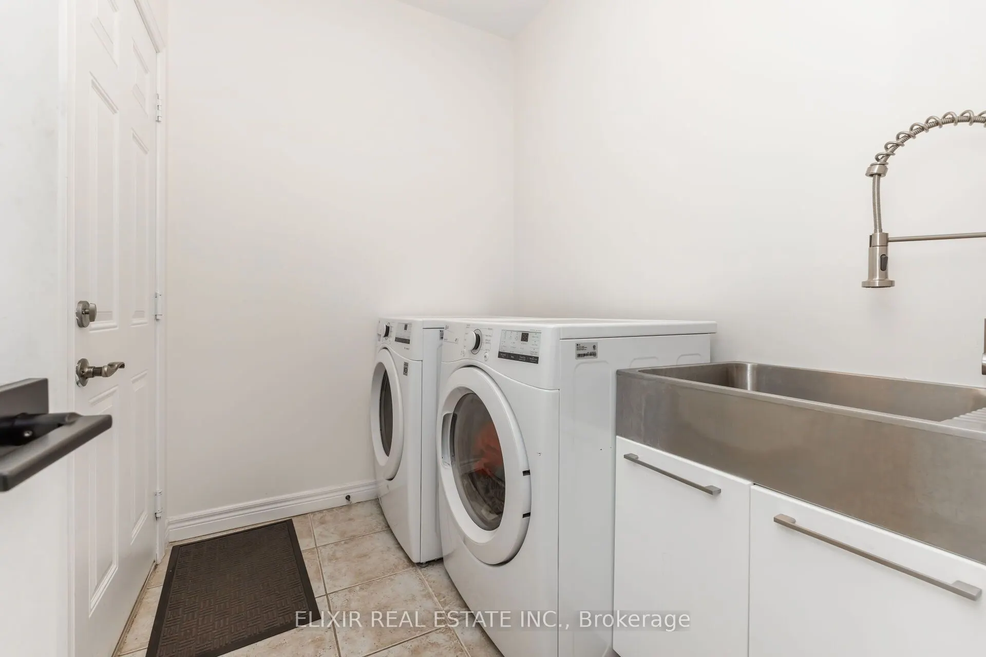 310 Southbrook Drive #7