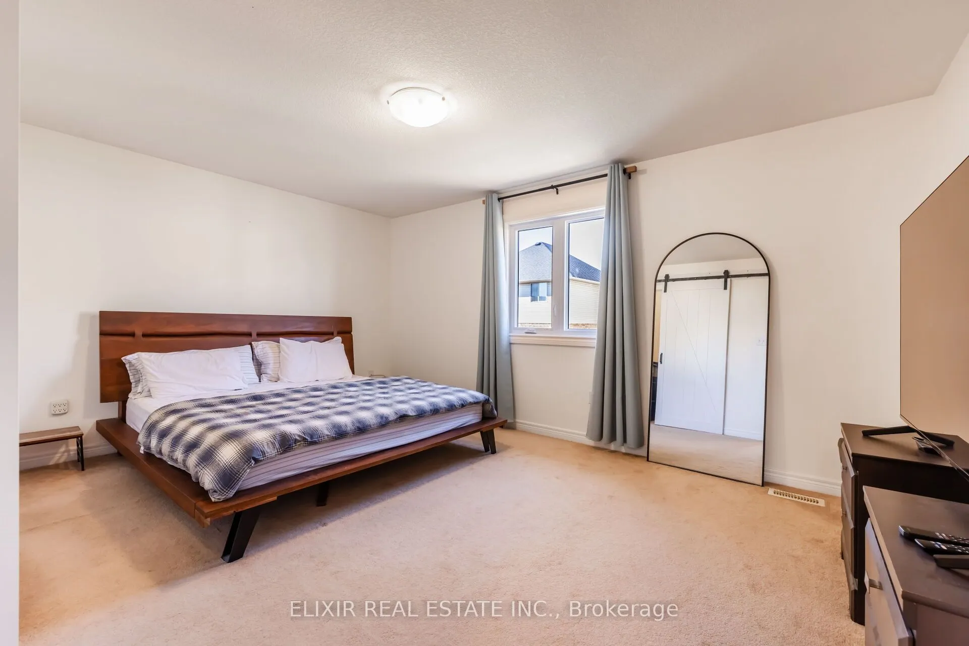 310 Southbrook Drive #7