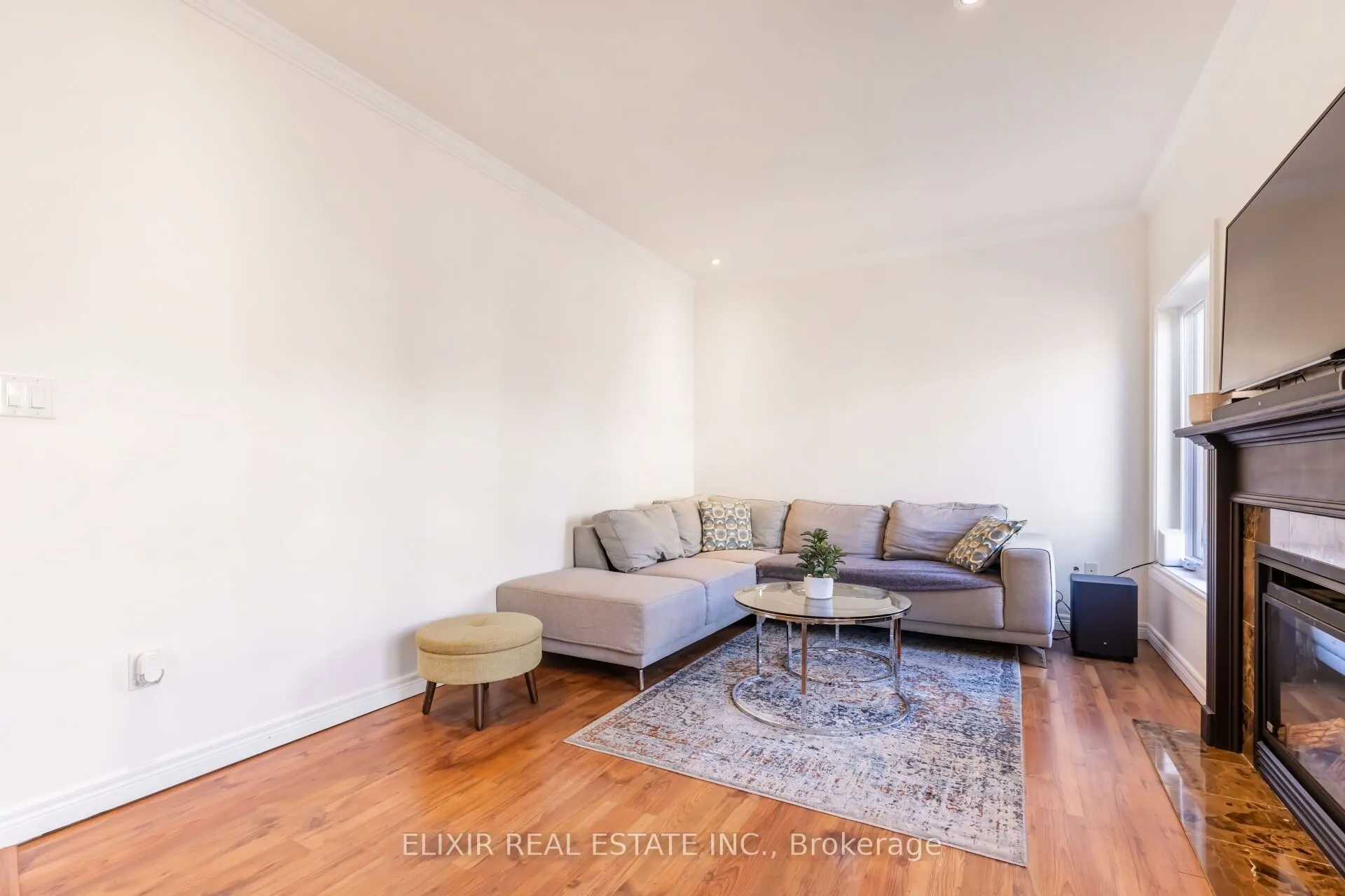 310 Southbrook Drive #7