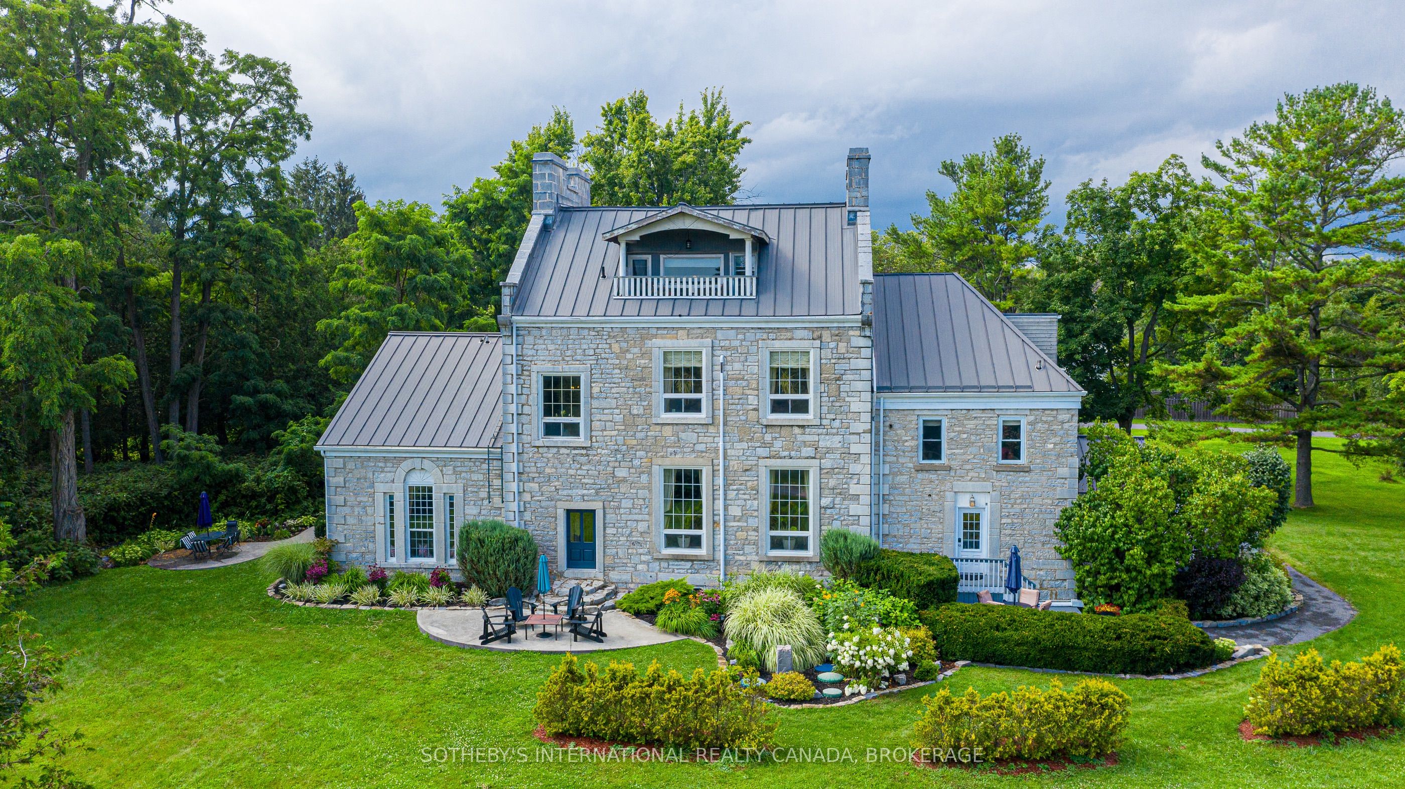 8 Starr Place
