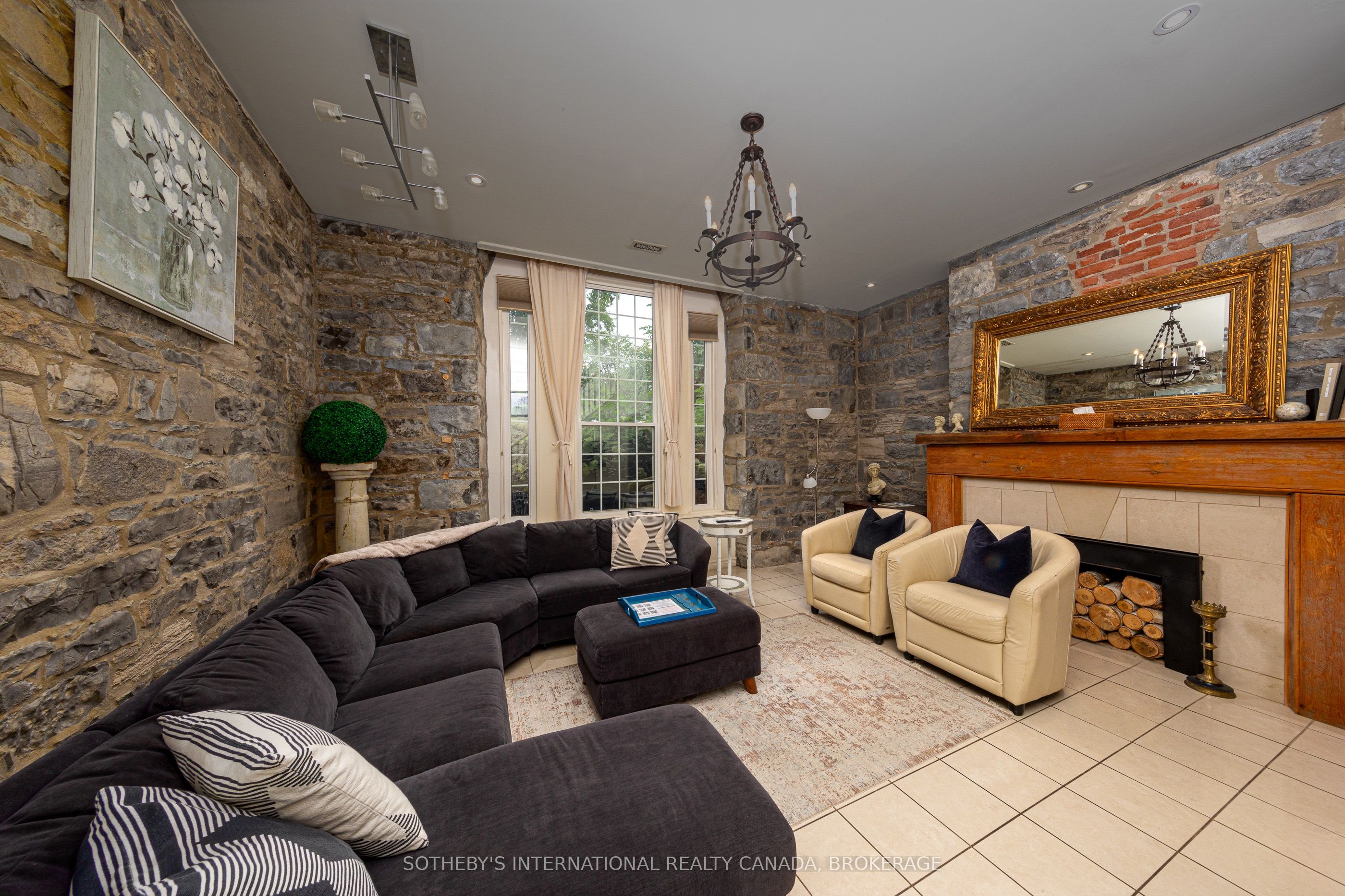 8 Starr Place