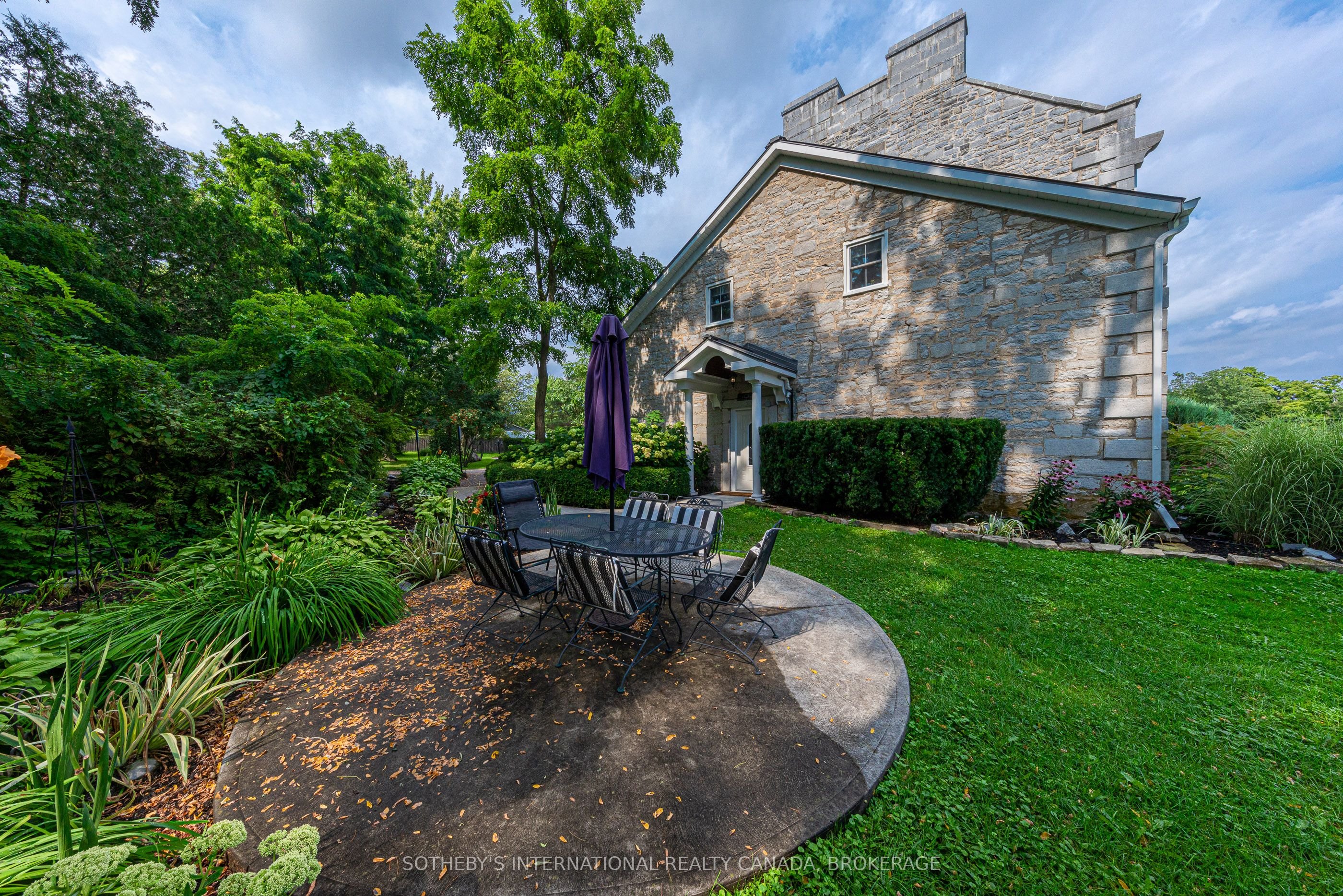 8 Starr Place