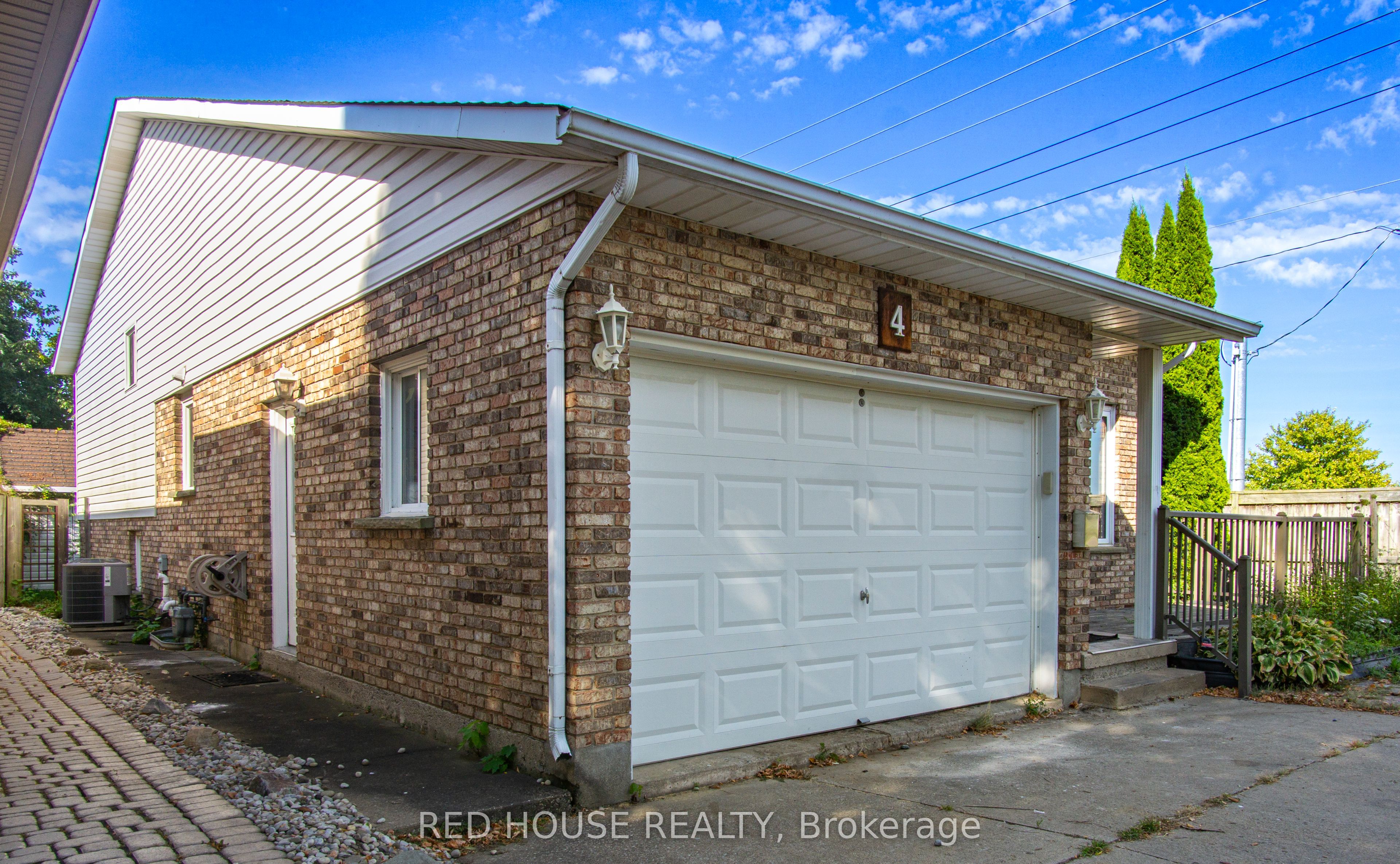 4 Eastwood Drive