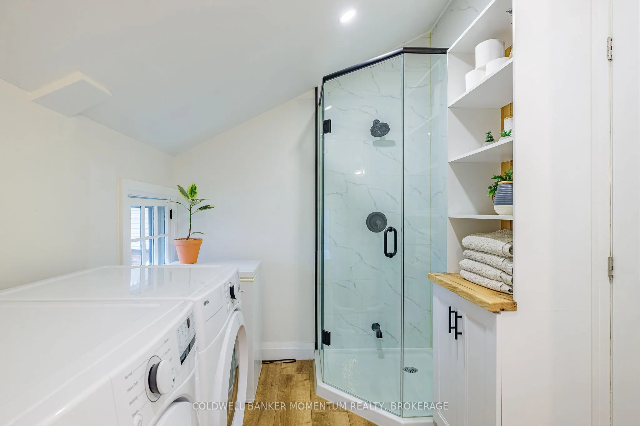 10A BETTS Avenue