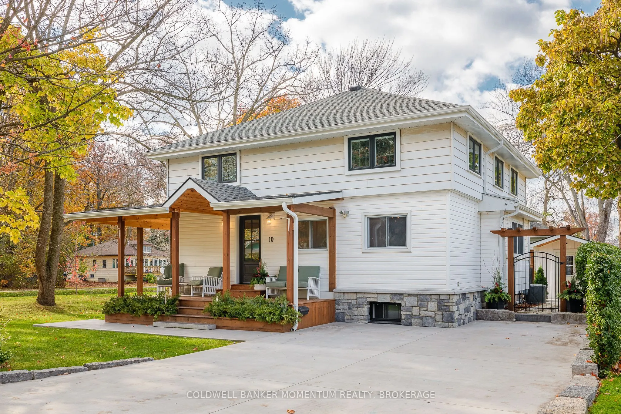 10A BETTS Avenue