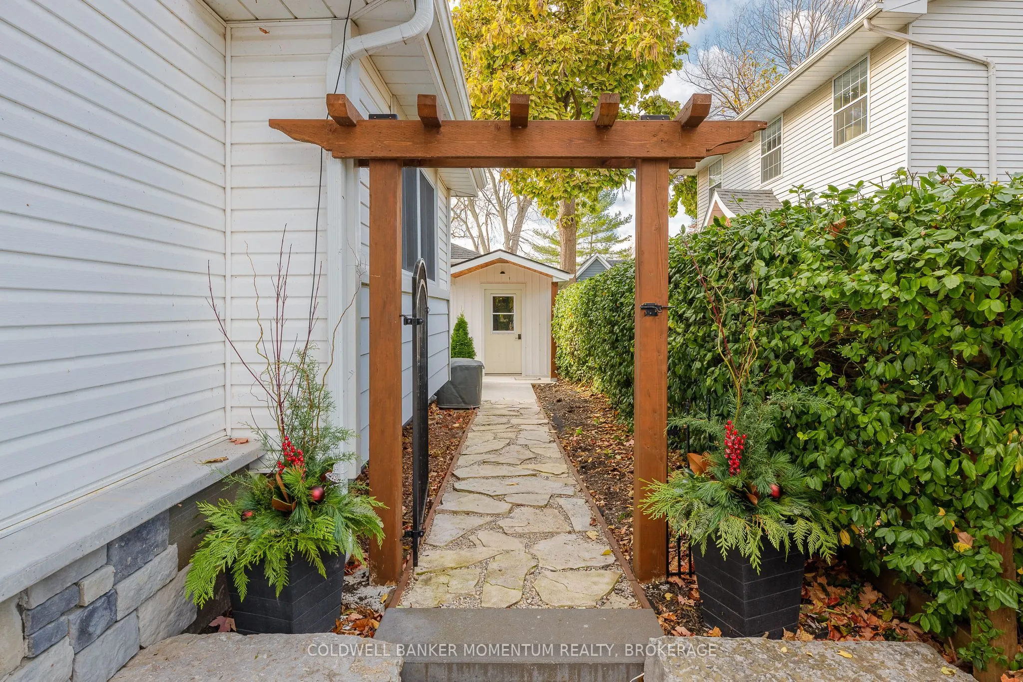 10A BETTS Avenue