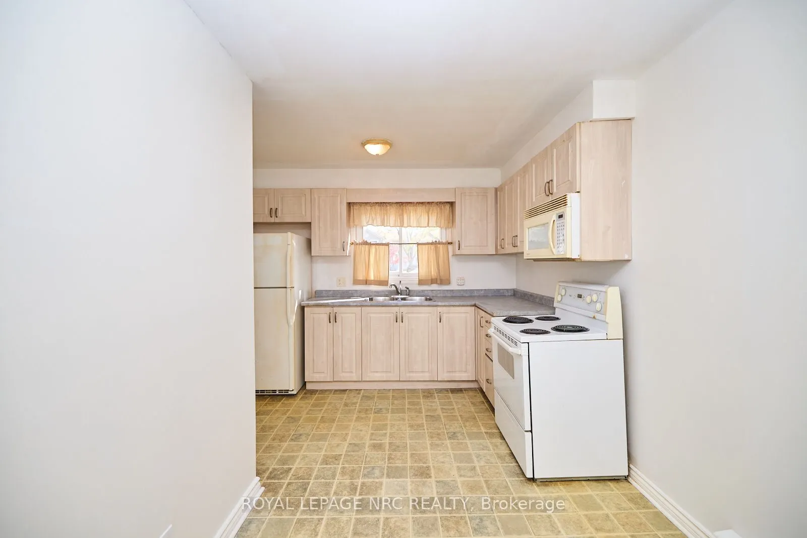 38 ELMA Street, #2