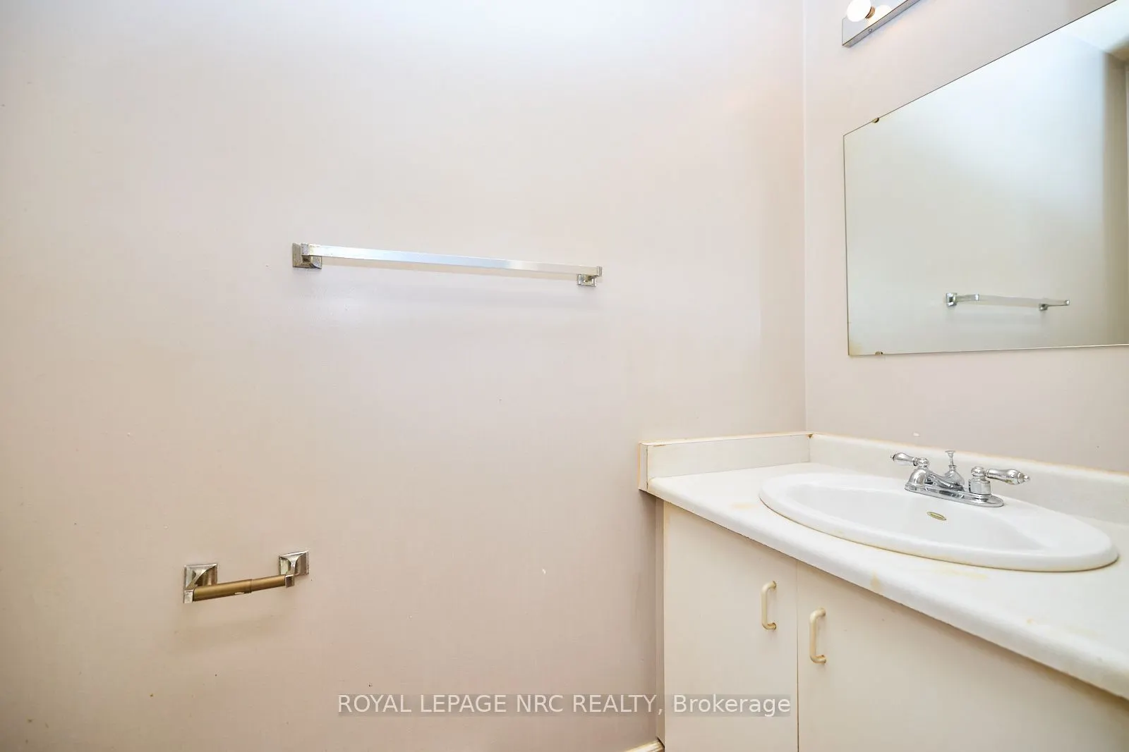 38 ELMA Street, #2