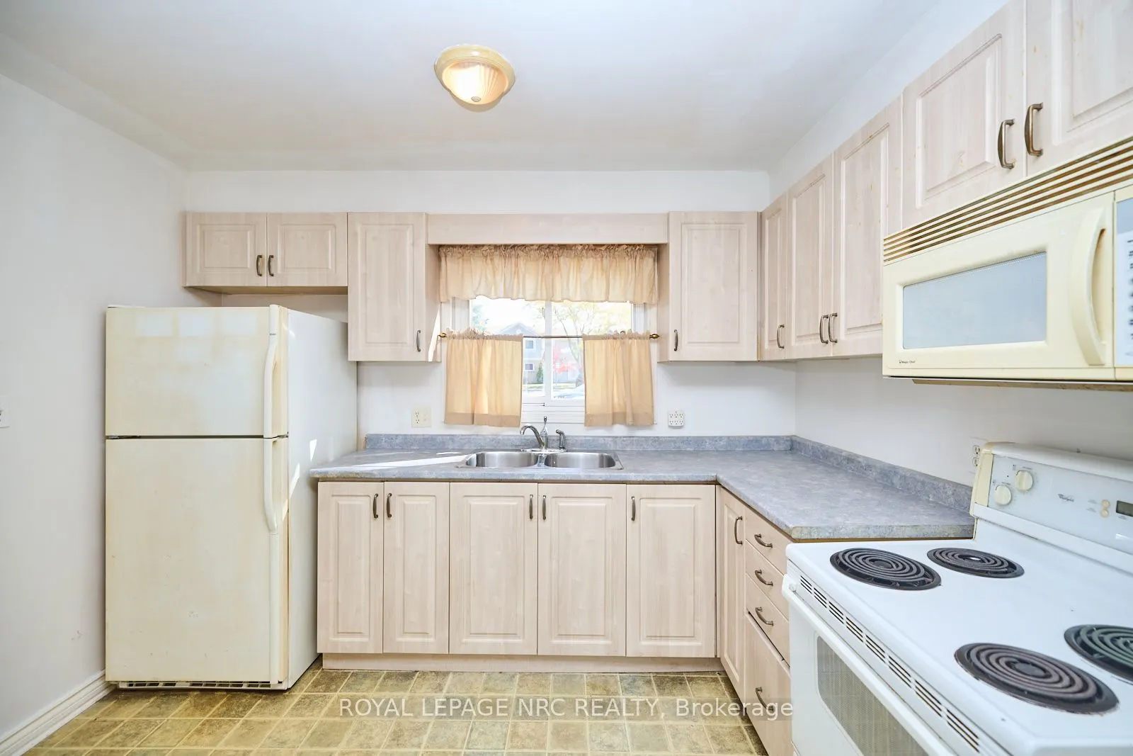 38 ELMA Street, #2