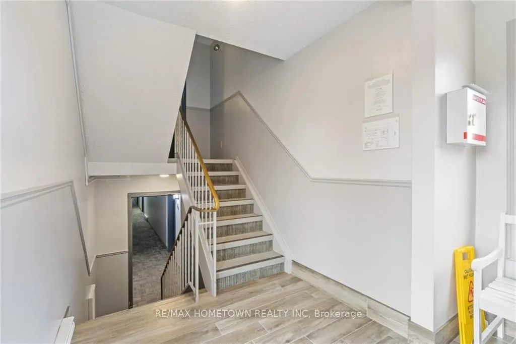 819 Macodrum Drive #1