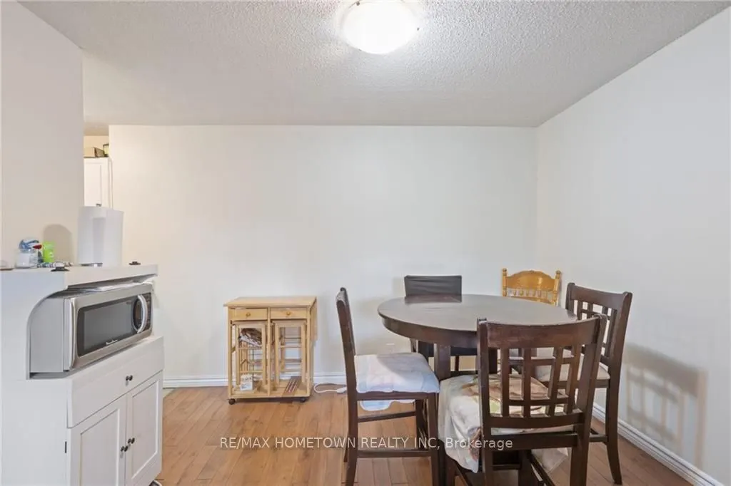 819 Macodrum Drive #1