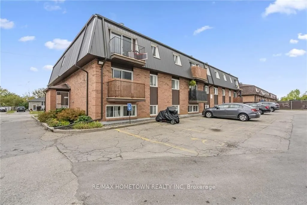 819 Macodrum Drive #1